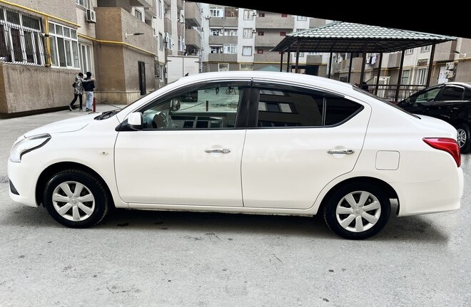 Nissan Sunny 2015, 147,000 km - 1.2 l - Bakı