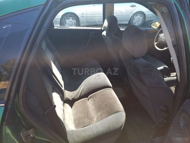 Opel Vectra 1996, 260,000 km - 2.0 l - Bakı