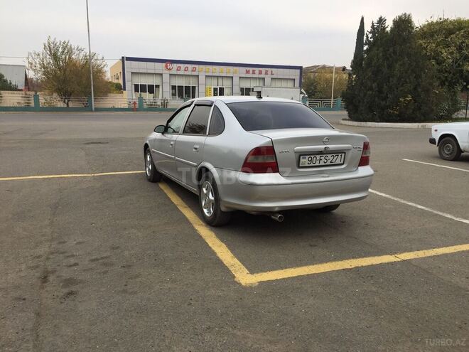 Opel Vectra 1996, 338,000 km - 1.8 l - Qazax
