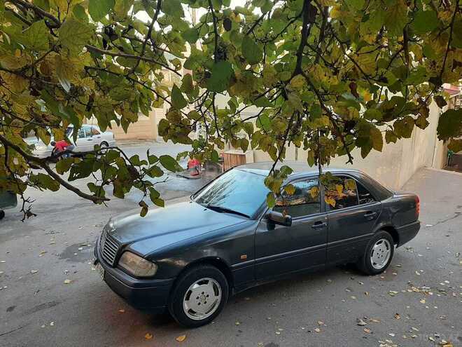 Mercedes C 180 1994, 389,652 km - 1.8 l - Bakı