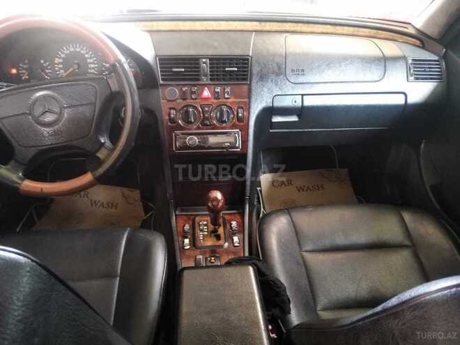 Mercedes C 230 1999, 300,000 km - 2.3 l - Biləsuvar