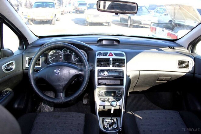 Peugeot 307 2004, 350,000 km - 2.0 l - Bakı