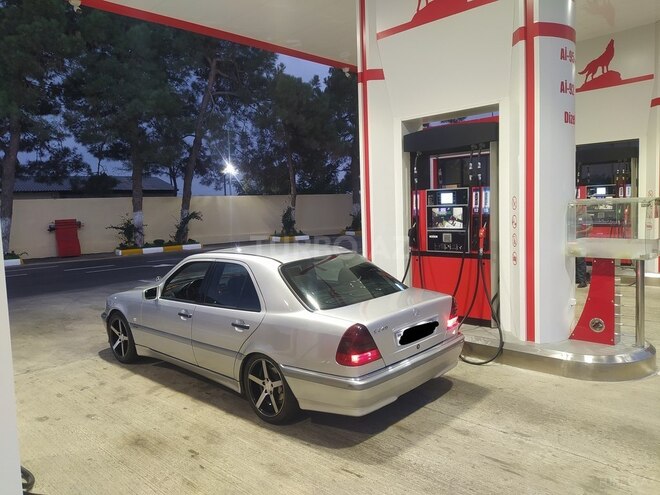 Mercedes C 240 1998, 421,247 km - 2.4 l - Bakı