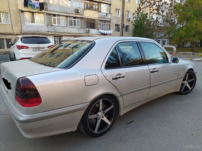Mercedes C 240 1998, 421,247 km - 2.4 l - Bakı