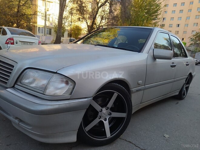Mercedes C 240 1998, 421,247 km - 2.4 l - Bakı