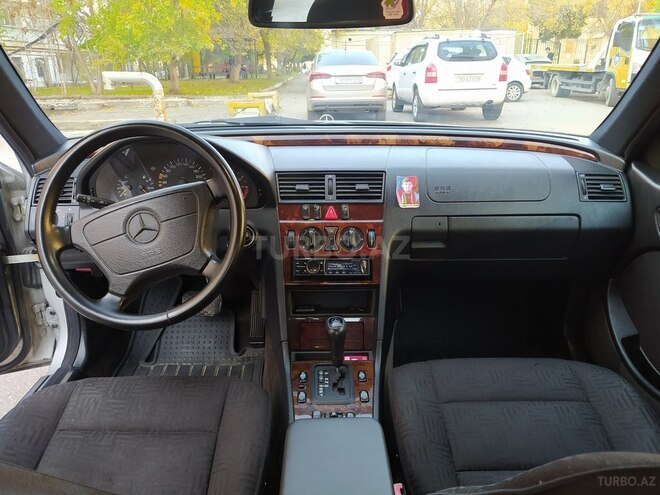 Mercedes C 240 1998, 421,247 km - 2.4 l - Bakı