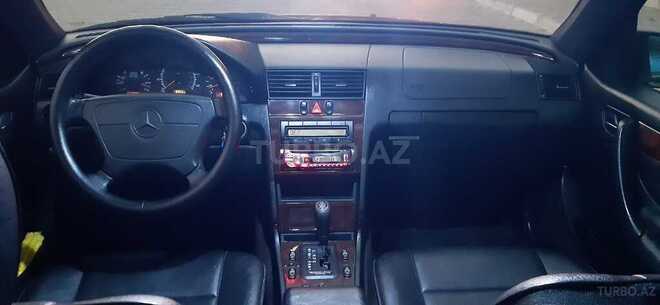 Mercedes C 230 1997, 142,000 km - 2.3 л - Bakı