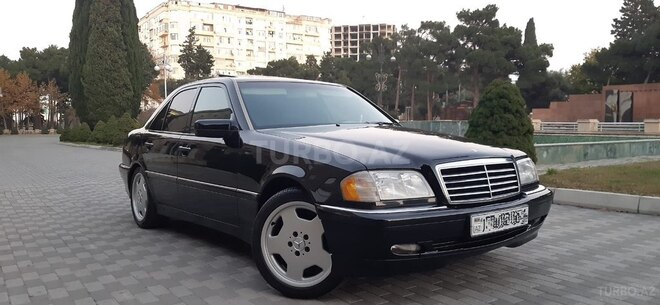 Mercedes C 230 1997, 142,000 km - 2.3 л - Bakı