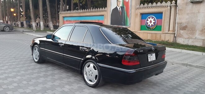 Mercedes C 230 1997, 142,000 km - 2.3 л - Bakı