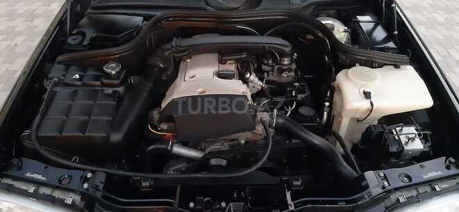 Mercedes C 230 1997, 142,000 km - 2.3 л - Bakı