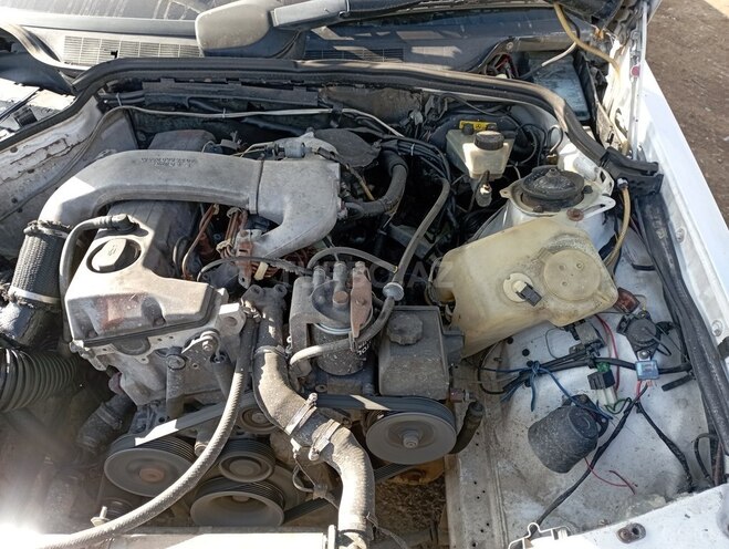 Mercedes 190 1989, 400,000 km - 2.3 l - Bakı
