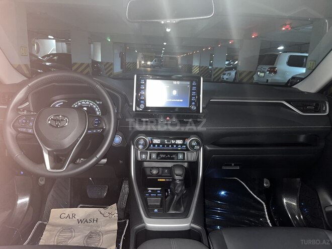 Toyota RAV4 2022, 17,500 km - 2.5 l - Bakı