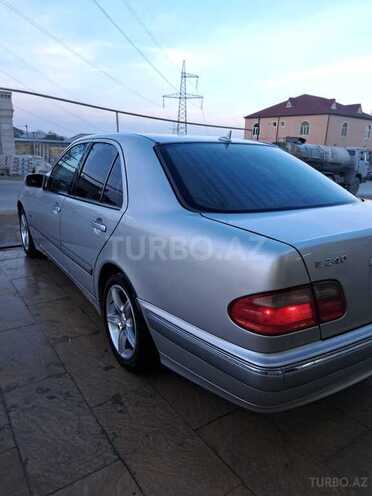 Mercedes E 240 2000, 300,000 km - 2.4 l - Bakı