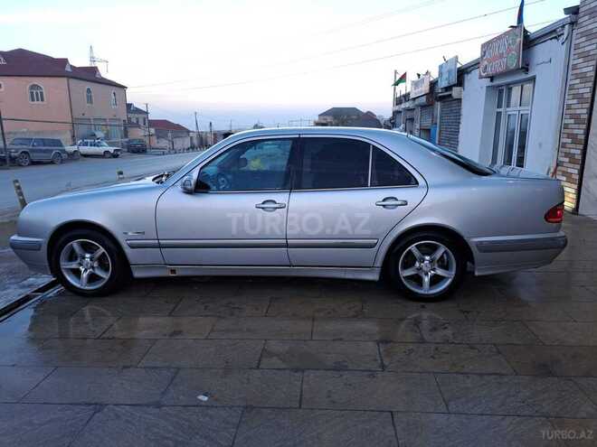 Mercedes E 240 2000, 300,000 km - 2.4 l - Bakı
