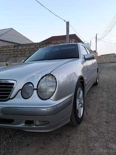Mercedes E 240 2000, 300,000 km - 2.4 l - Bakı