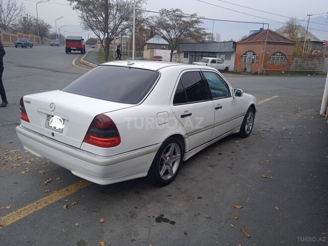 Mercedes C 230 1998, 301,275 km - 2.3 l - Zaqatala