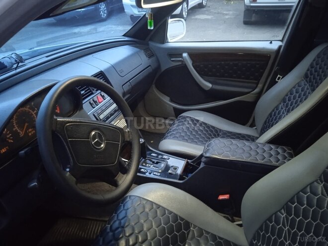 Mercedes C 230 1998, 301,275 km - 2.3 l - Zaqatala