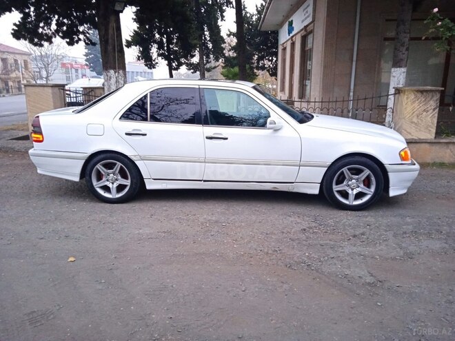 Mercedes C 230 1998, 301,275 km - 2.3 l - Zaqatala