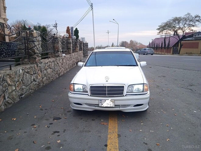 Mercedes C 230 1998, 301,275 km - 2.3 l - Zaqatala
