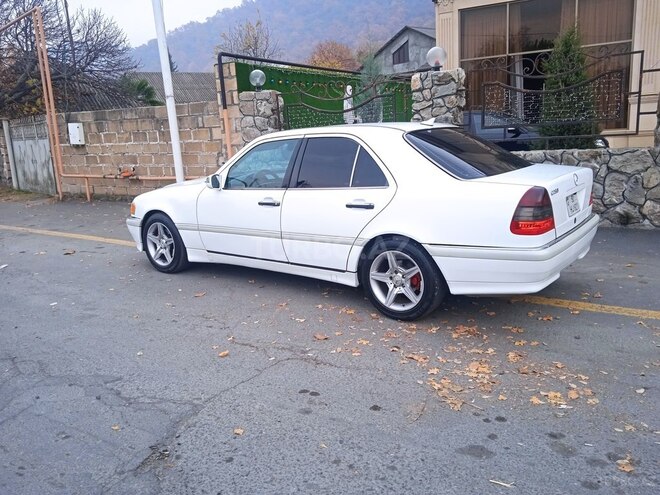 Mercedes C 230 1998, 301,275 km - 2.3 l - Zaqatala
