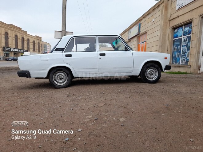 LADA (VAZ) 2107 1986, 100,000 km - 1.6 l - Salyan