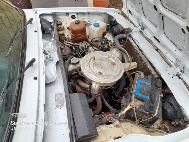 LADA (VAZ) 2107 1986, 100,000 km - 1.6 l - Salyan