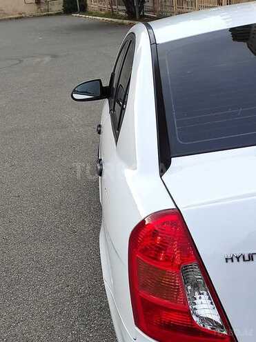 Hyundai Accent 2009, 272,000 km - 1.4 l - Bakı