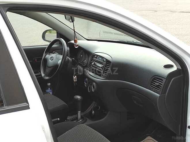 Hyundai Accent 2009, 272,000 km - 1.4 l - Bakı