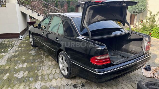 Mercedes E 240 2000, 425,000 km - 2.4 l - Masallı