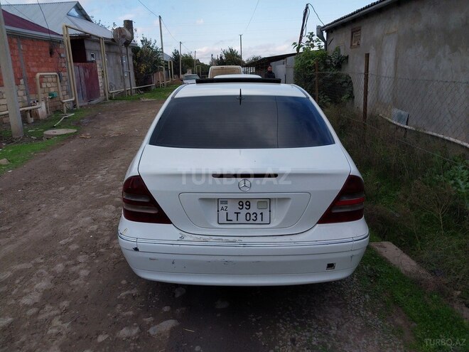 Mercedes C 240 2001, 342,220 km - 2.6 l - Bakı