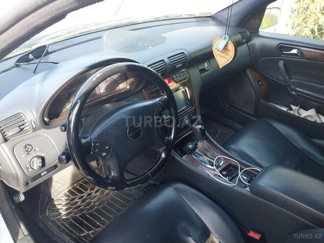 Mercedes C 240 2001, 342,220 km - 2.6 l - Bakı