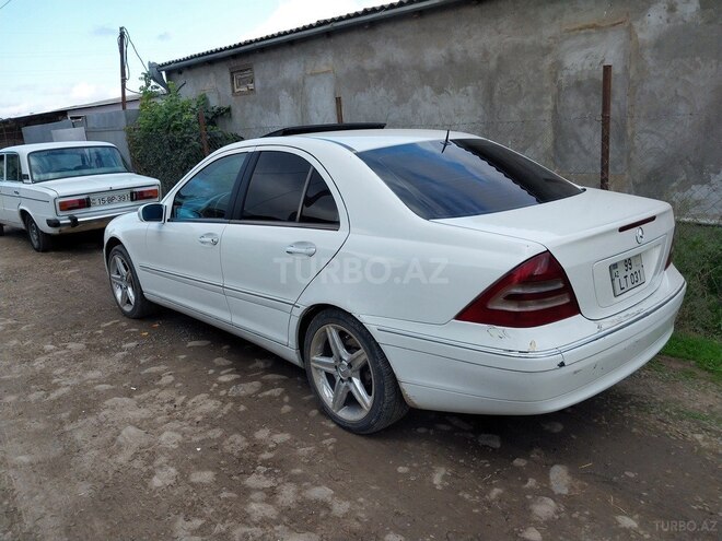 Mercedes C 240 2001, 342,220 km - 2.6 l - Bakı