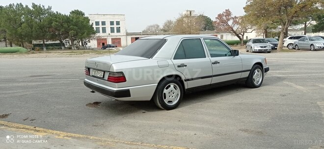 Mercedes E 230 1988, 312,654 km - 2.3 l - Sumqayıt