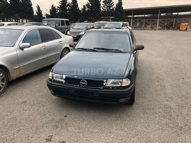 Opel Astra 1995, 453,524 km - 1.6 л - Bakı