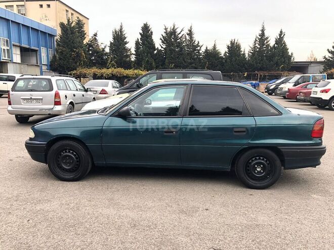Opel Astra 1995, 453,524 km - 1.6 л - Bakı