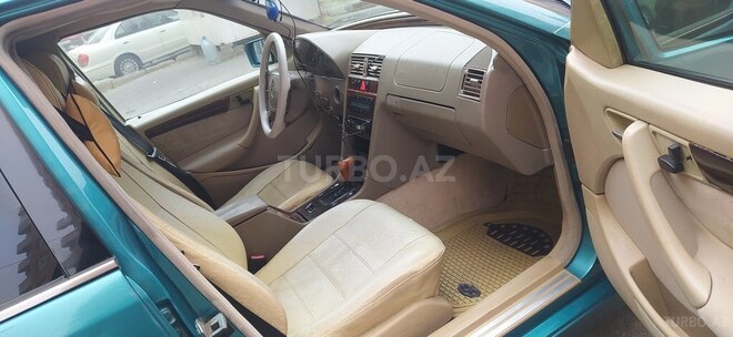 Mercedes C 200 1997, 483,116 km - 2.0 l - Bakı