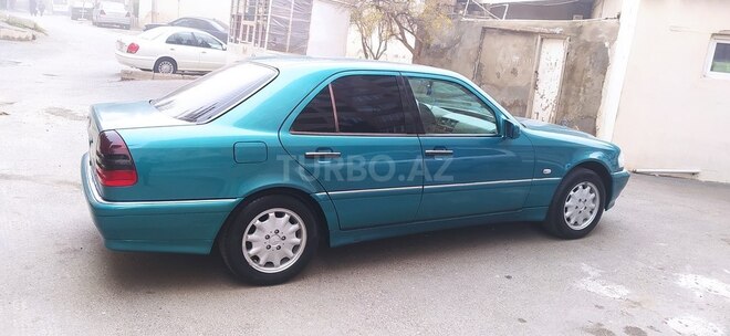 Mercedes C 200 1997, 483,116 km - 2.0 l - Bakı