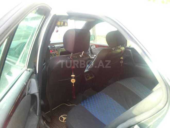 Mercedes E 200 1996, 580,000 km - 2.0 l - Qusar