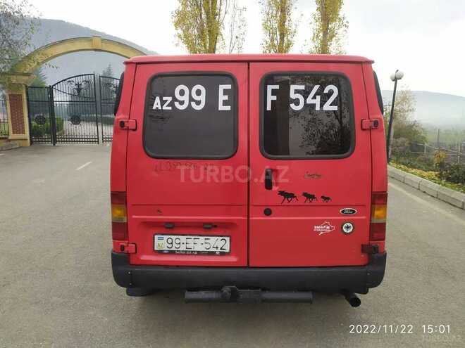 Ford Transit 2000, 368,000 km - 2.5 l - Qusar