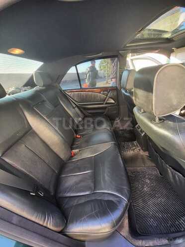 Mercedes E 230 1997, 460,000 km - 2.3 l - Bakı