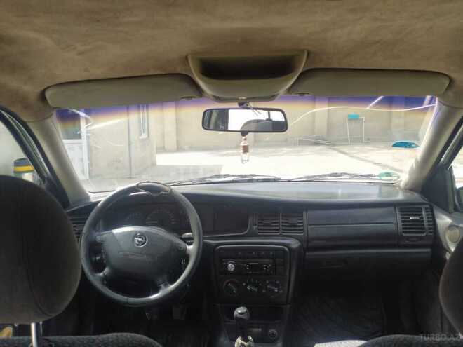 Opel Vectra 1999, 200,000 km - 1.6 l - Bakı
