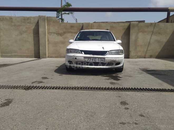 Opel Vectra 1999, 200,000 km - 1.6 l - Bakı