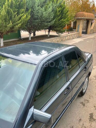 Mercedes 190 1993, 310,025 km - 1.8 l - Siyəzən