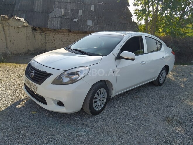 Nissan Sunny 2012, 250,000 km - 1.5 l - Bakı