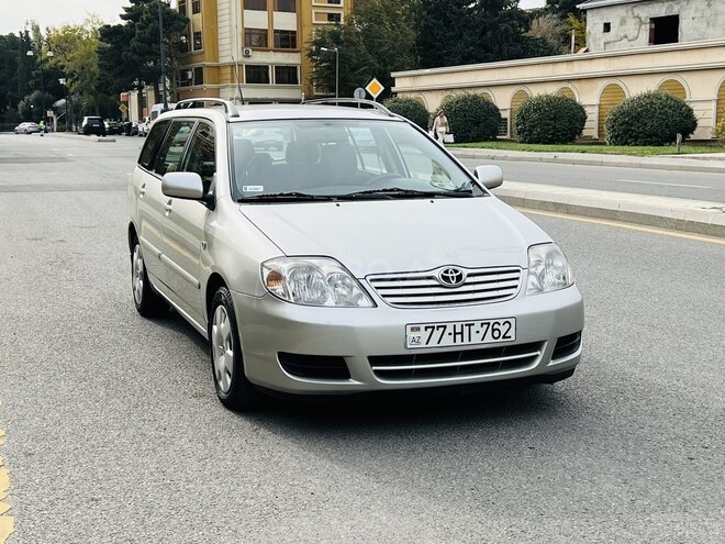 Toyota Corolla 2005, 210,000 km - 1.4 l - Bakı