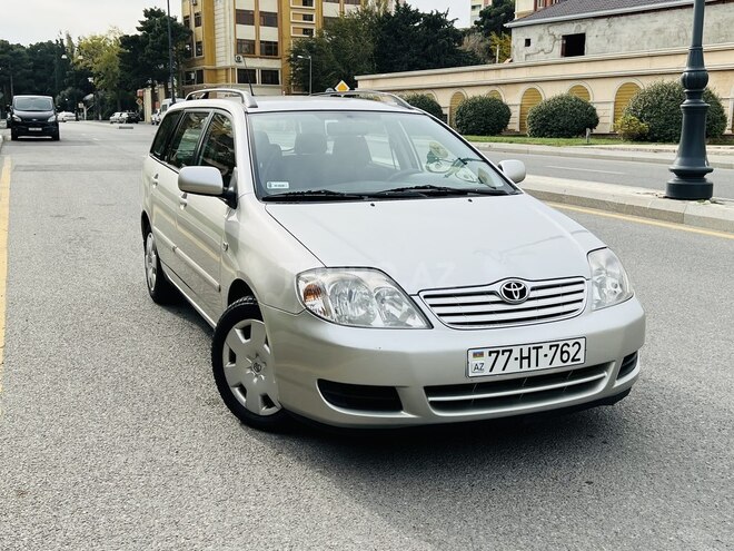 Toyota Corolla 2005, 210,000 km - 1.4 l - Bakı