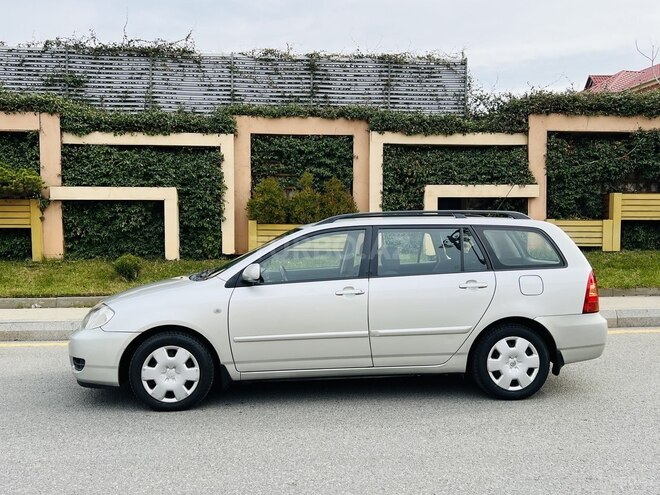 Toyota Corolla 2005, 210,000 km - 1.4 l - Bakı