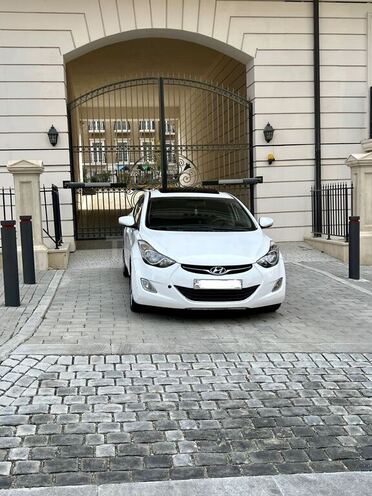 Hyundai Elantra 2013, 320,000 km - 1.8 l - Bakı