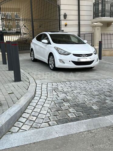 Hyundai Elantra 2013, 320,000 km - 1.8 l - Bakı