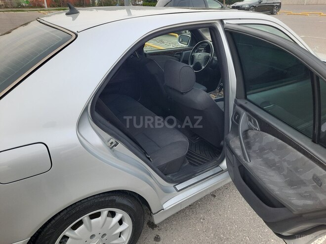 Mercedes E 270 2000, 410,000 km - 2.7 л - Bakı